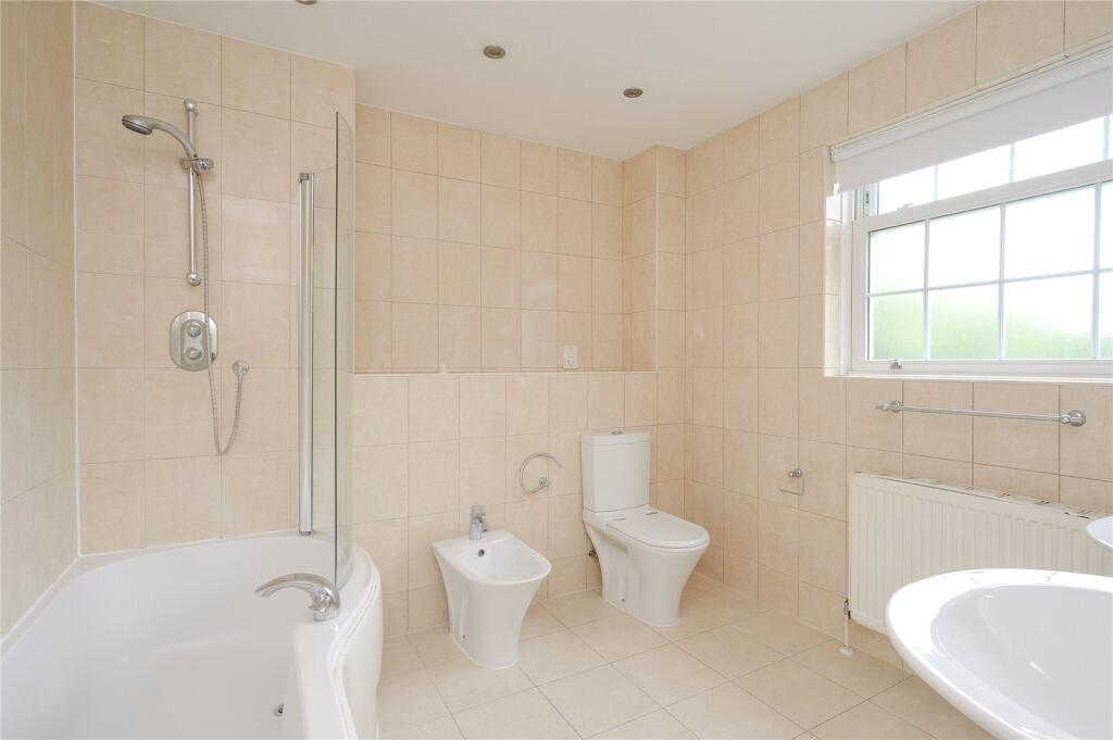 Principal Bathroom