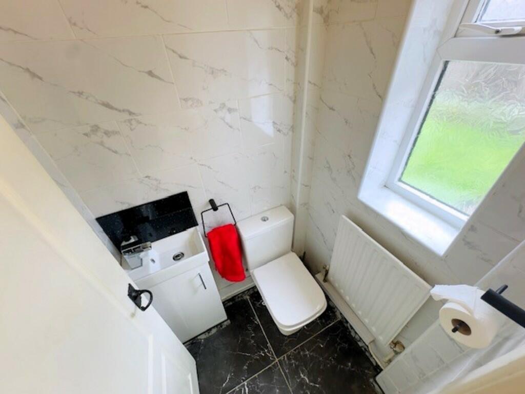 GROUND FLOOR WC