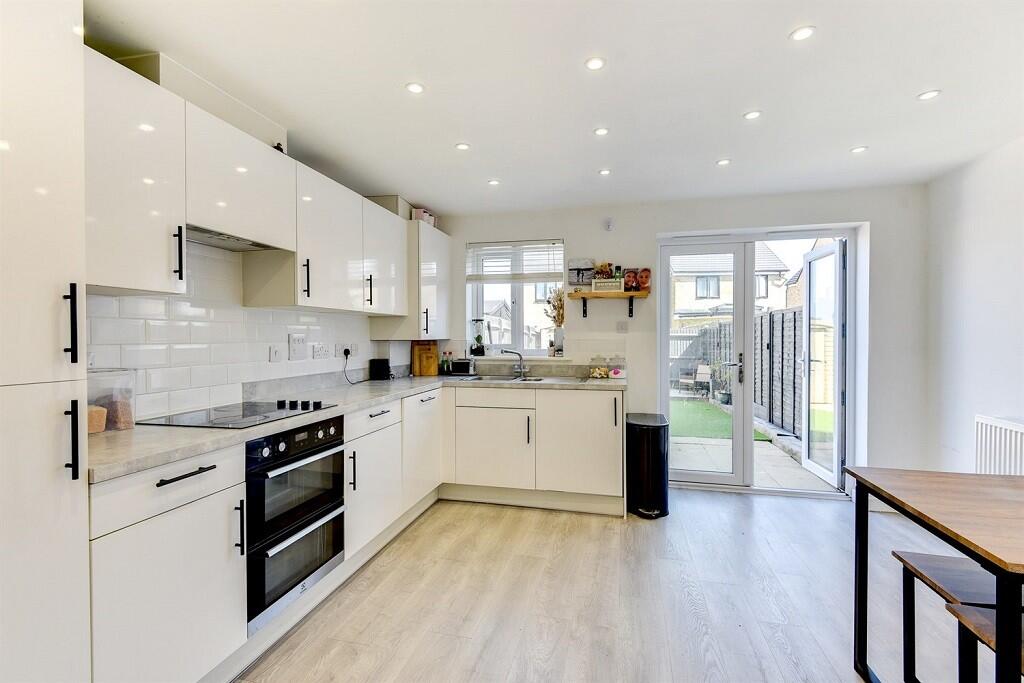 12688_50691_IMAGE...