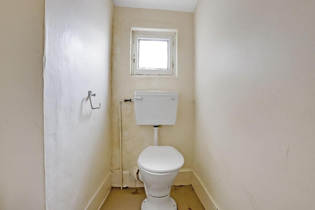 03-2901JHPropWorld - 41 Sydenham Road -19-medium.j