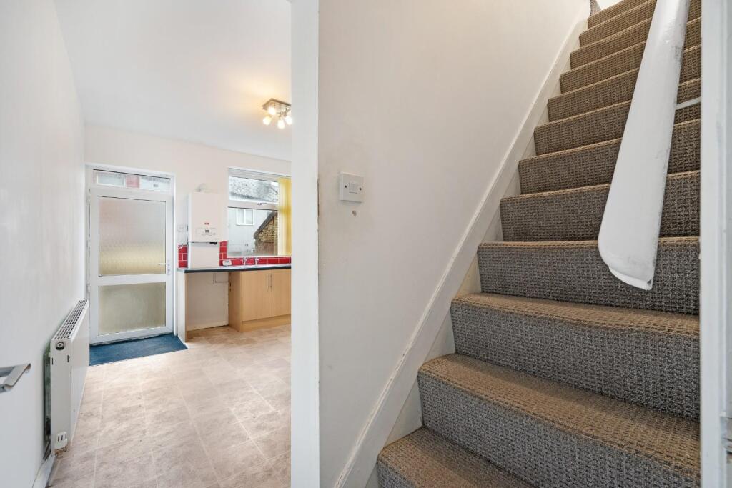 12 Atlas Road HDR-5.jpg