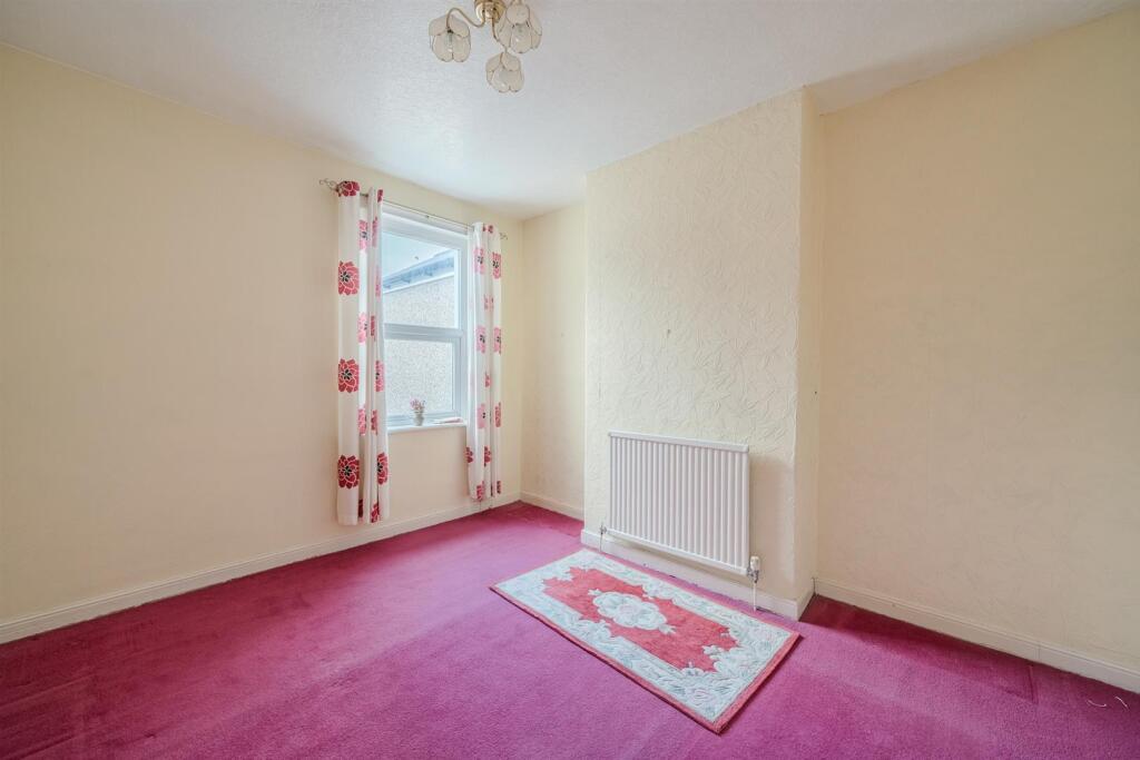 24 Station Rd-23.jpg