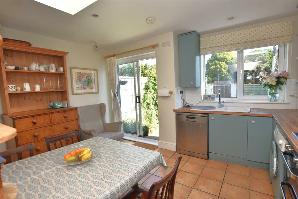 Kitchen/Breakfast Room