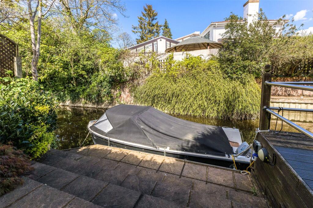 Mooring