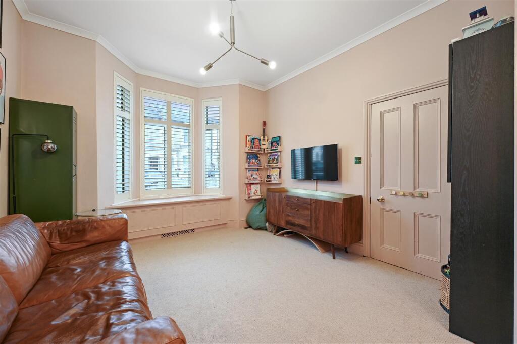 Cobbold Road - Reception1 (1).JPG