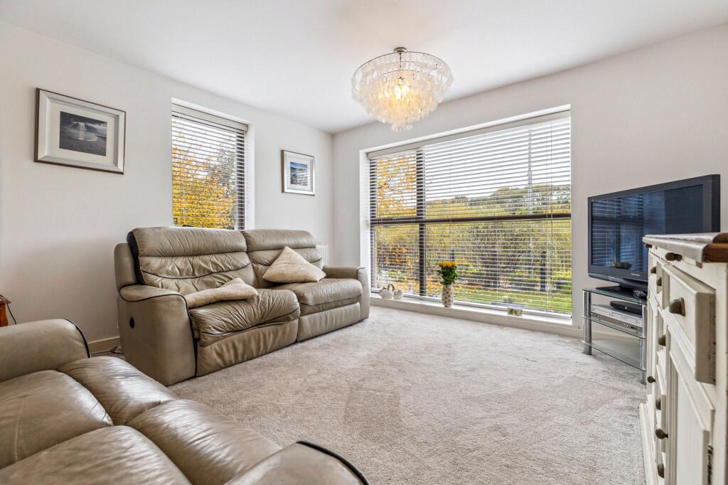 Living Room (Grnd)