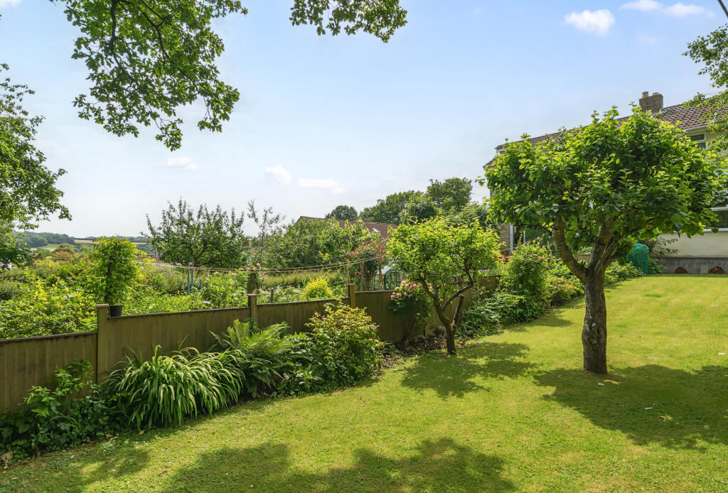 1311606-23-684c48...