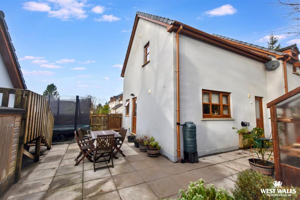 5 - 2025-12-12T203822.694.jpg