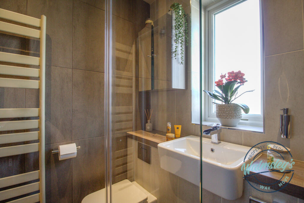 Contemporary 1st floor bathroom_
