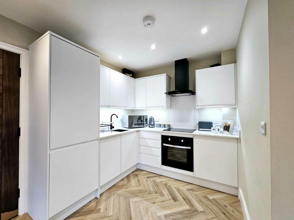 a8cad692-f2ee-4bd3-82ae-00a94ee6823f