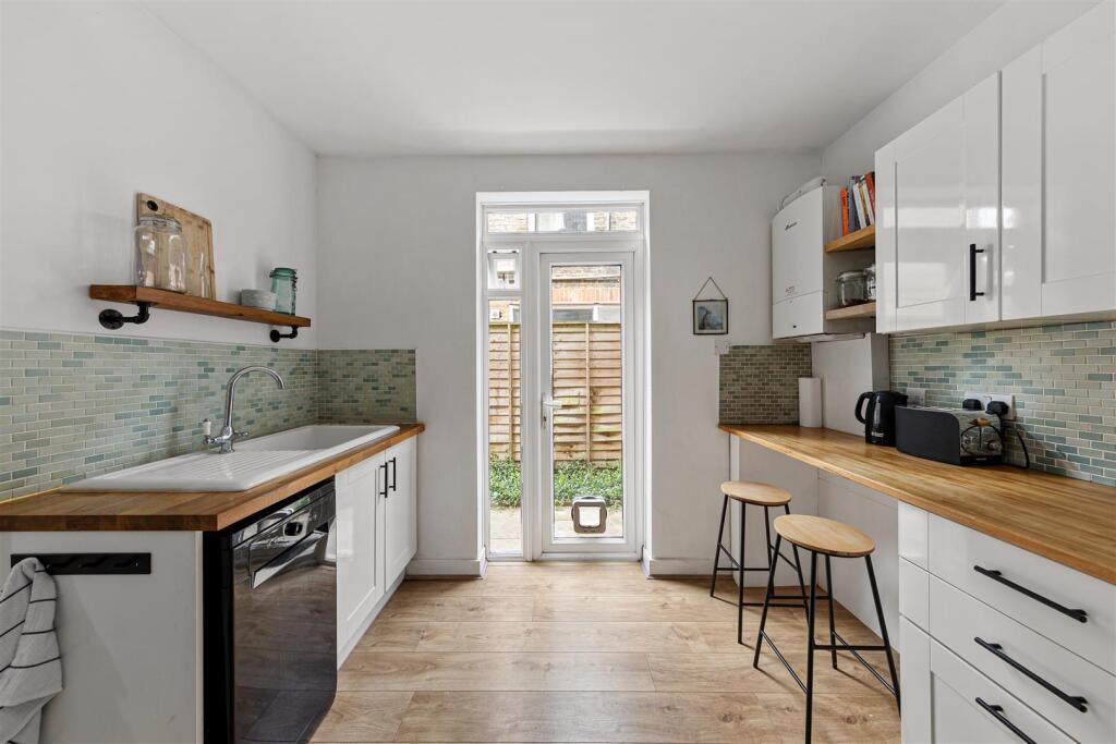 Chewton Road E17