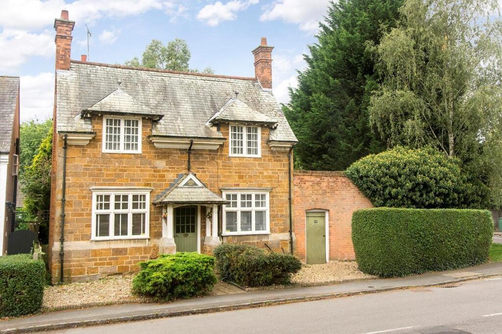 Frontage &amp; Outlook