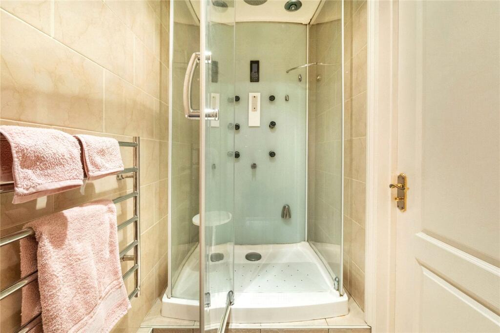 Ensuite Shower Room