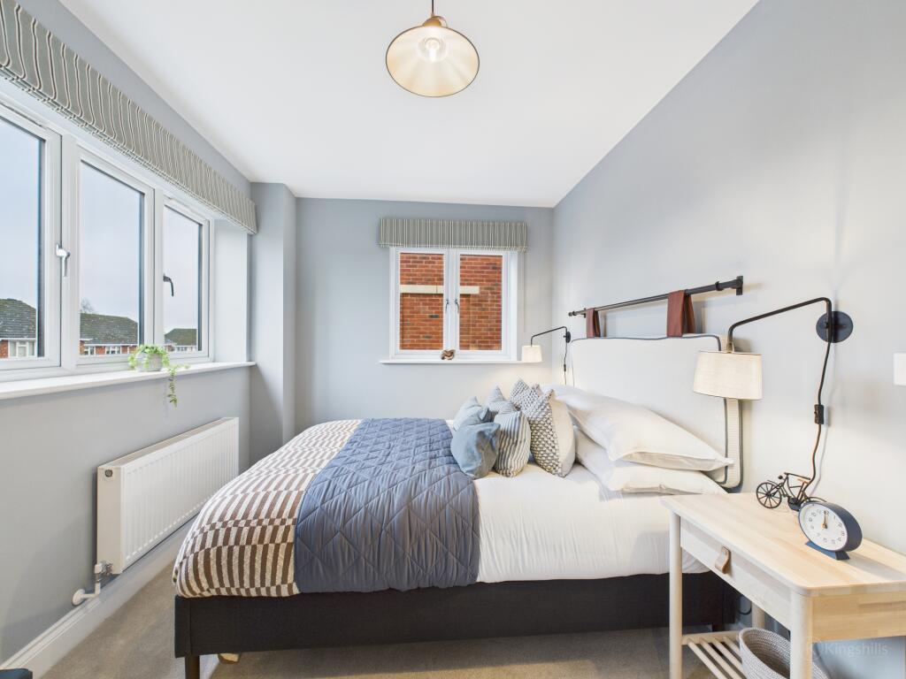 CAM02136G0-PR0501-STILL013