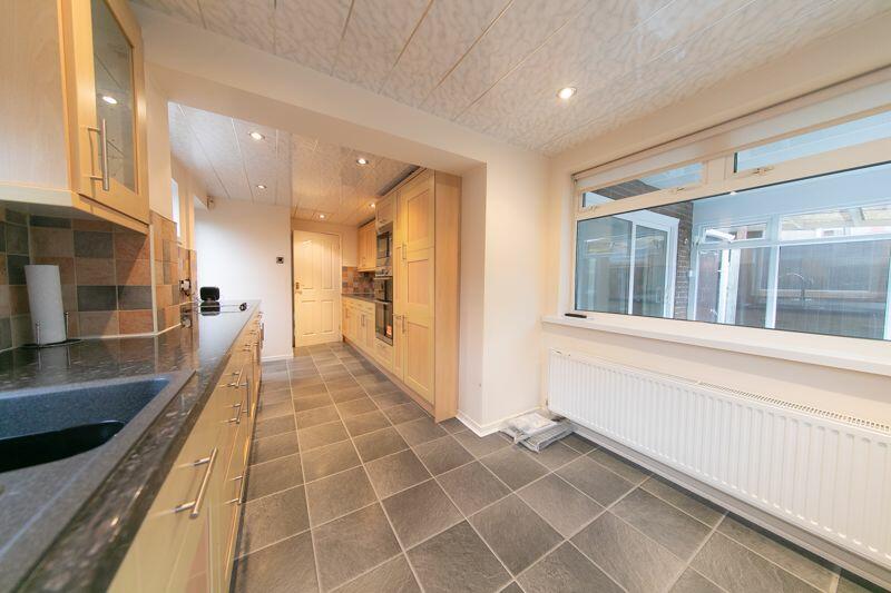 Kitchen &amp; breakfast room