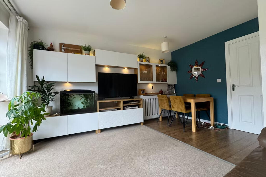 1262cdde-db70-410a-8f79-9ad8e2d25d9d