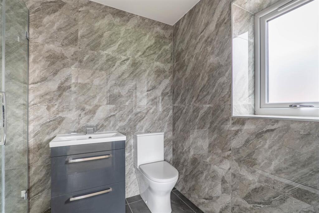 Master Bedroom Ensuite