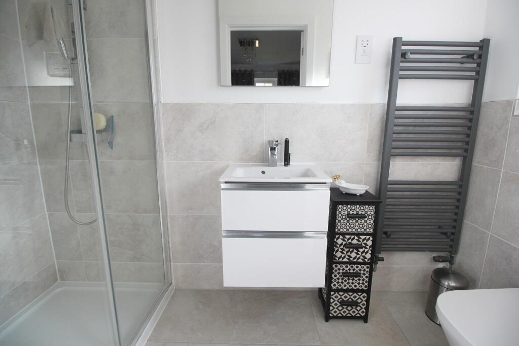 EN suite.JPG