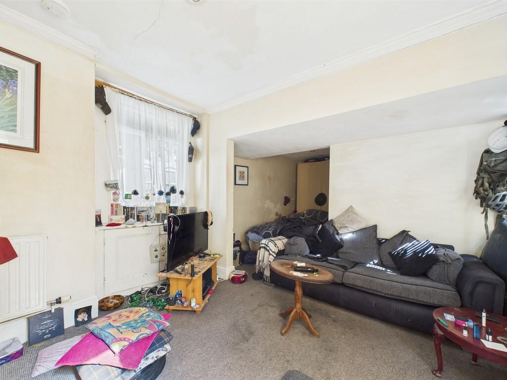 CAM02089G0-PR0476...