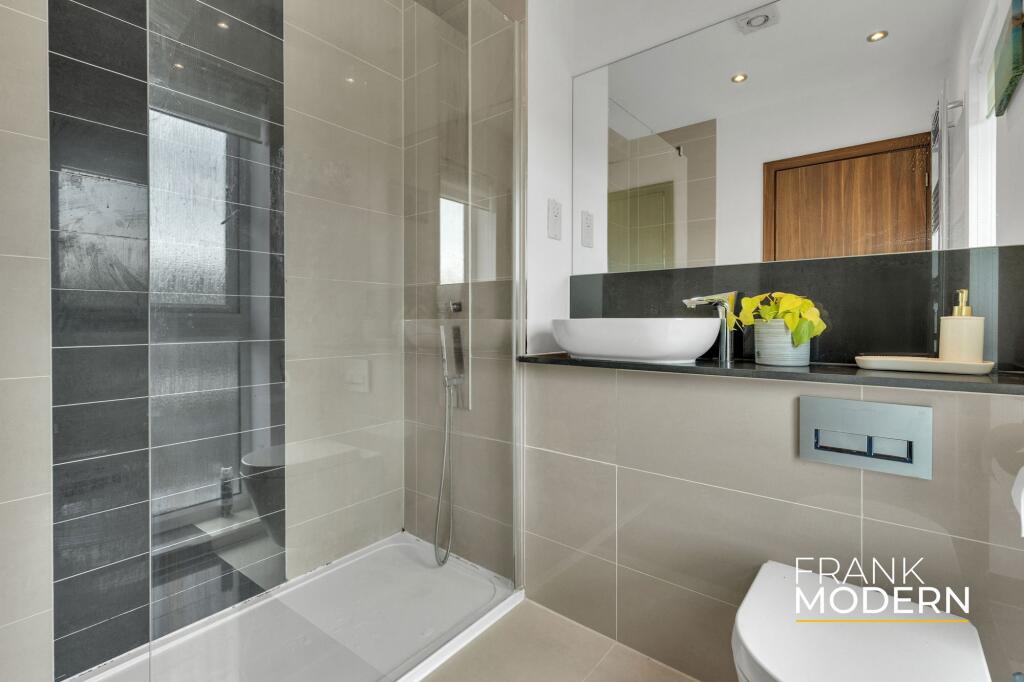 Bedroom Two En-Suite