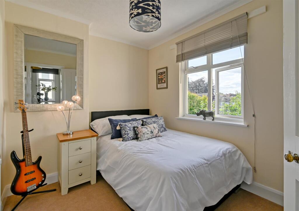 4 Cliff Gardens-05.jpg