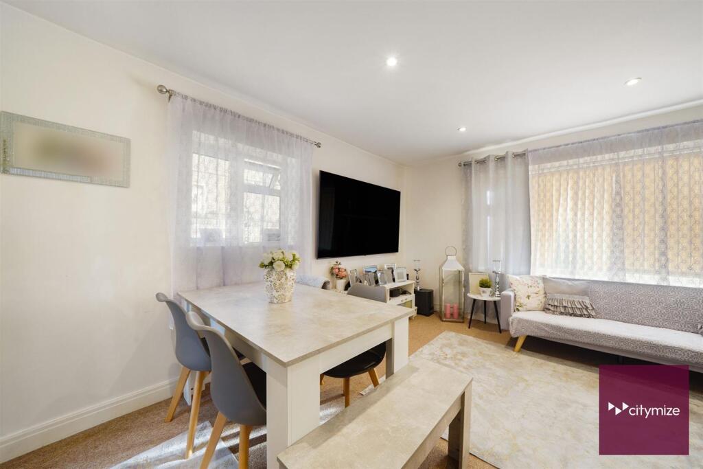 Manor Road, Dagenham