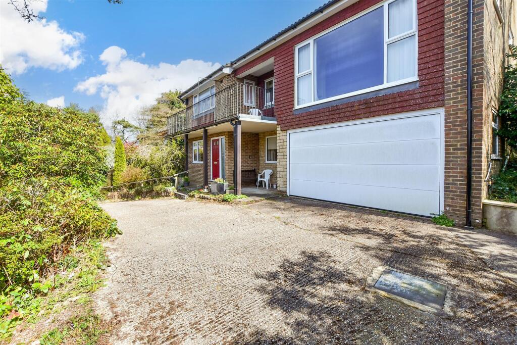 Driveway/Parking