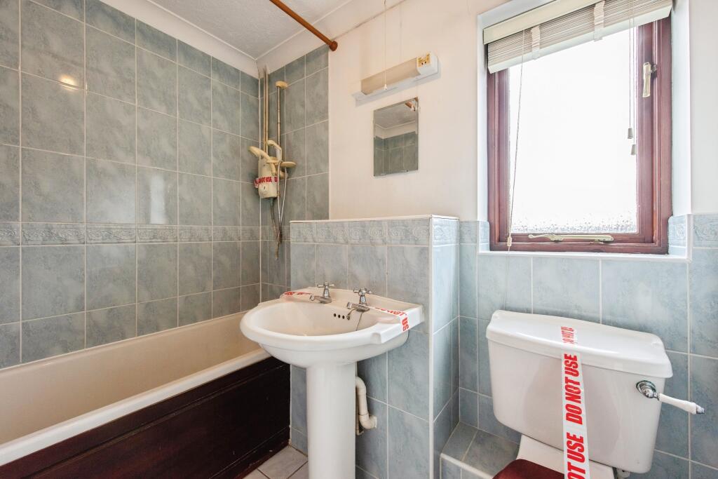 15 Langford Close Stowmarket, IP14 1TX