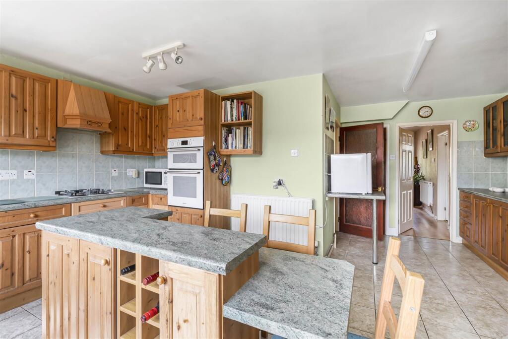 61 London Road, Towcester (21).JPG