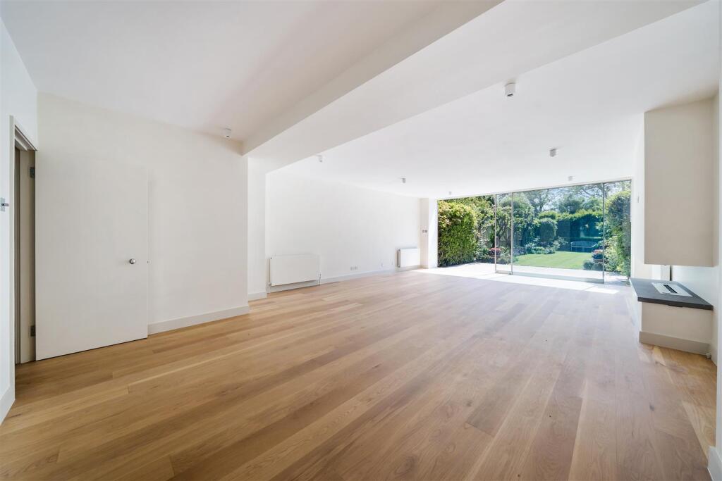 27 Elsworthy Road NW3 3BT-No Watermark-2.jpg