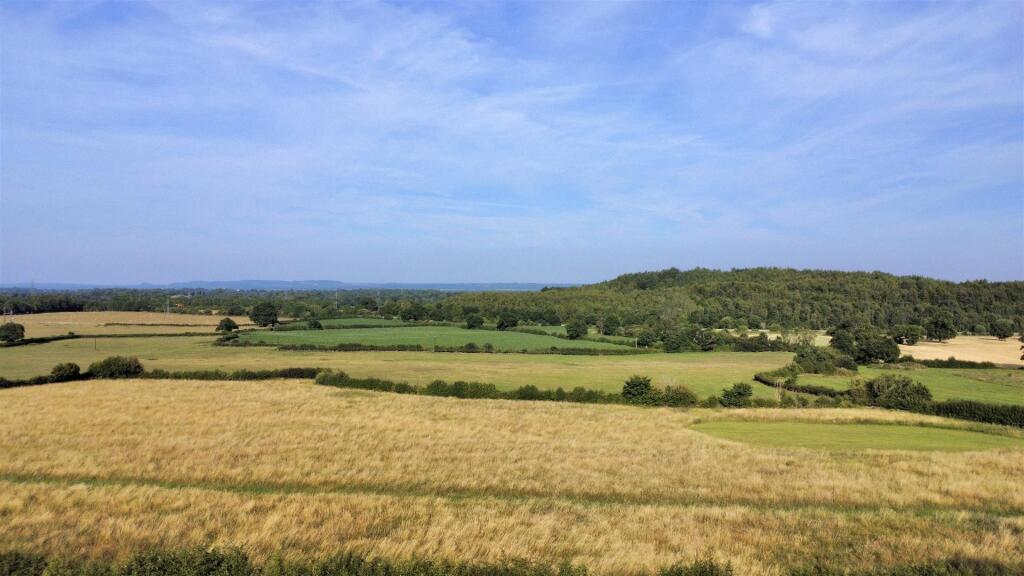 dji_fly_20250710_182124_774_1752168347140_photo_op