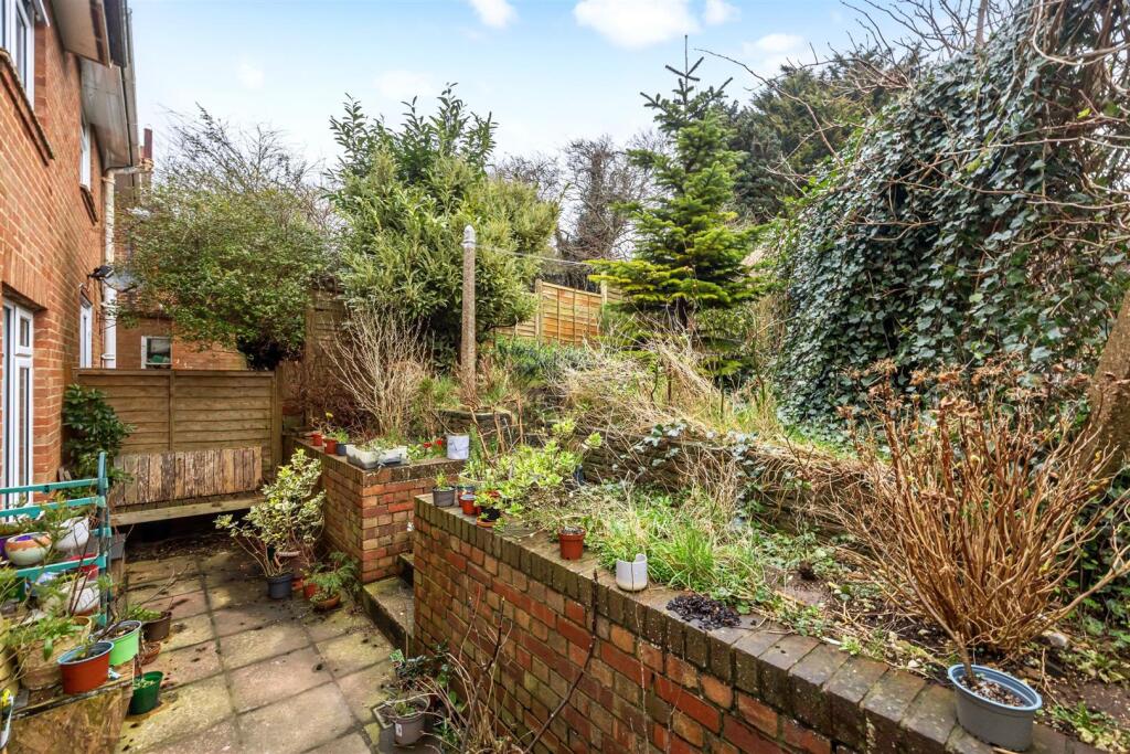 Chichester Close 3 PATIO AREA.jpeg