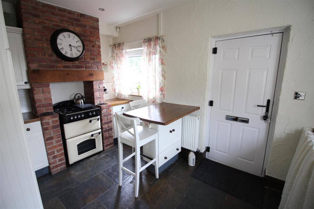 Kitchen/Breakfast Room
