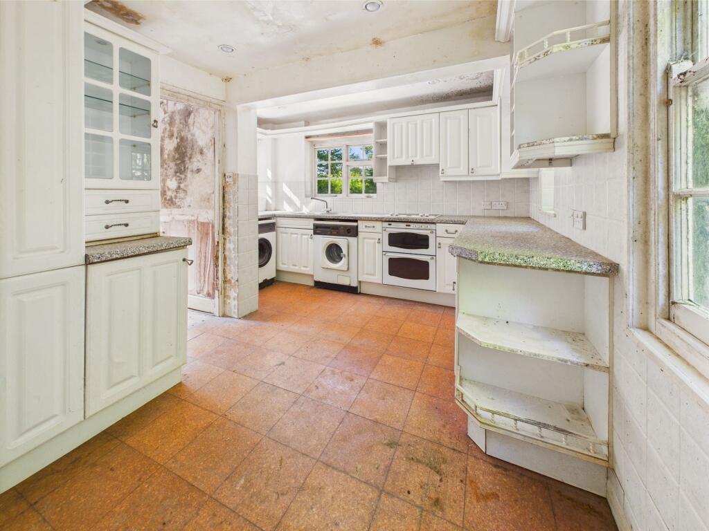 kitchen/breakfast room