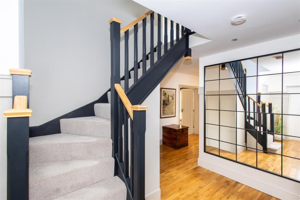 Entrance Hall &amp; Inner Hallway