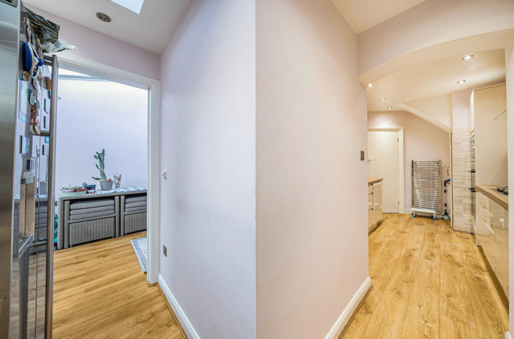 1383195-29-69272c...