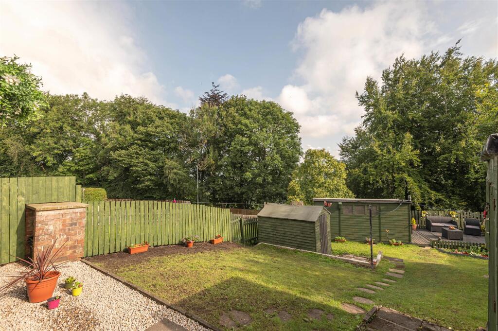 01 - 50 Pollitt Ave HX6 1LE.jpg