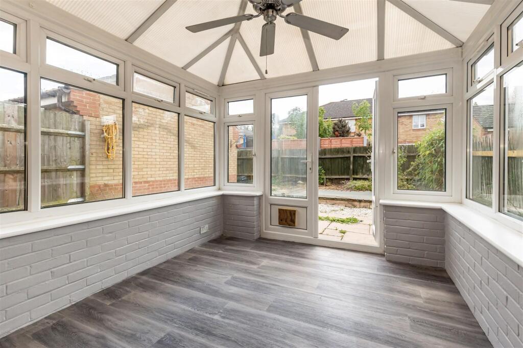 23 Cedar Drive (6).jpg