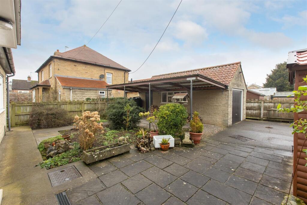 Station Road 9A External-5.jpg