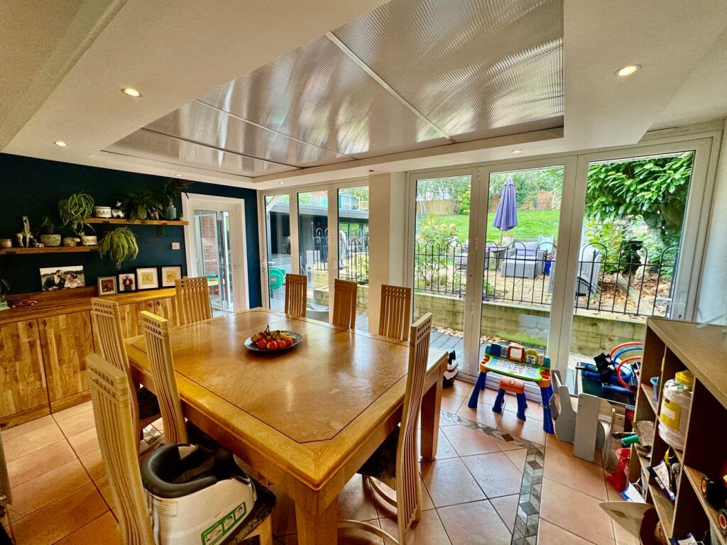 Family Room/ Dining Room