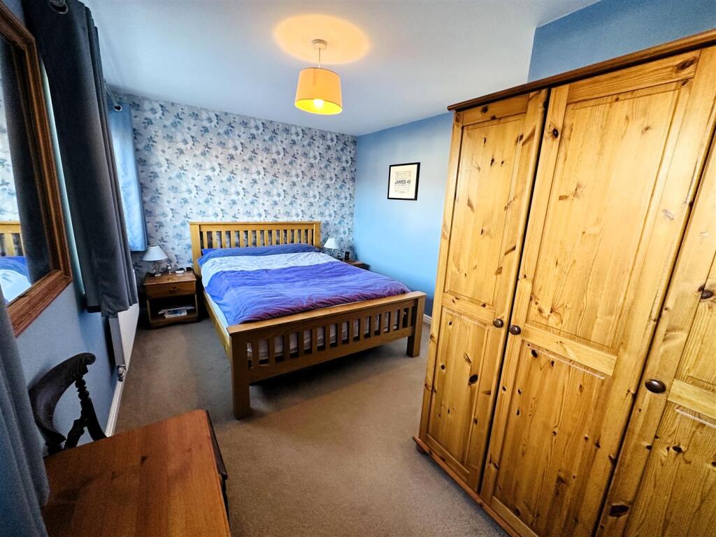 Bed1.1.jpg