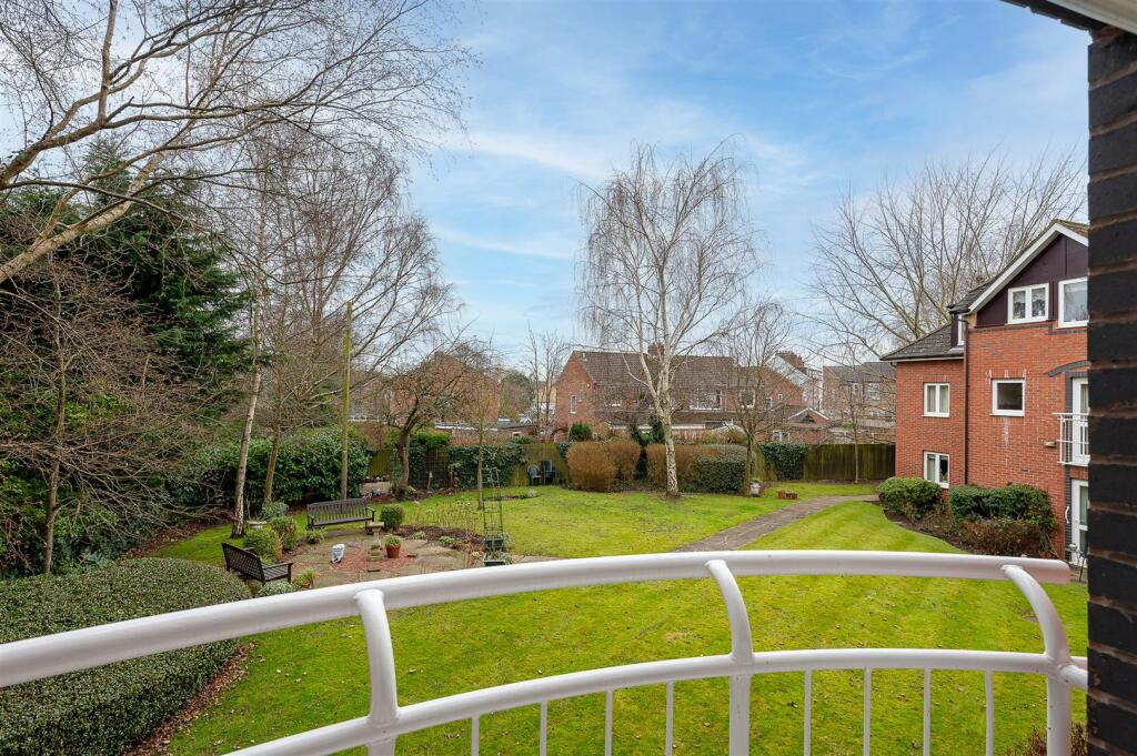 35 fairfax court-6.jpg