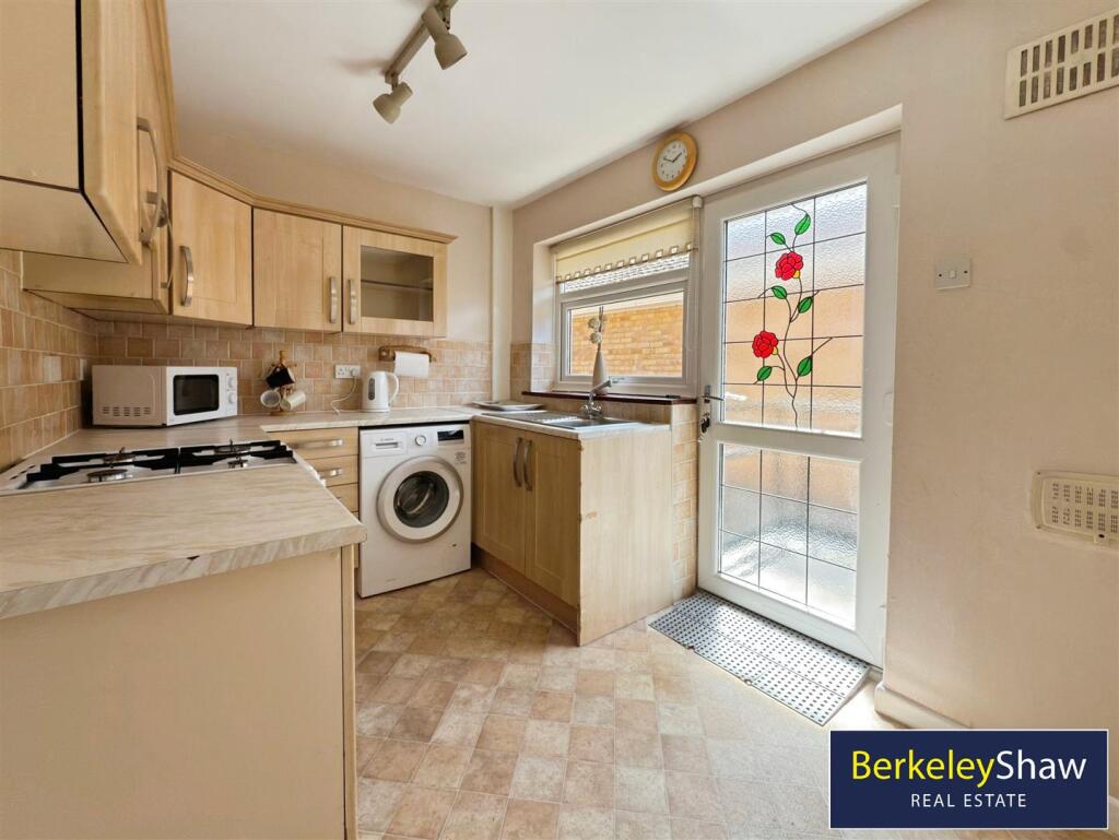 4a38f7f4--4975-9492-AE7277E9A171-63615-000016F1AD8