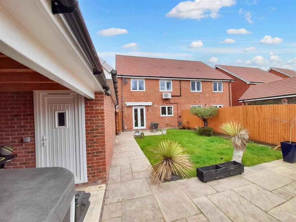 Rear garden 2 new.jpg