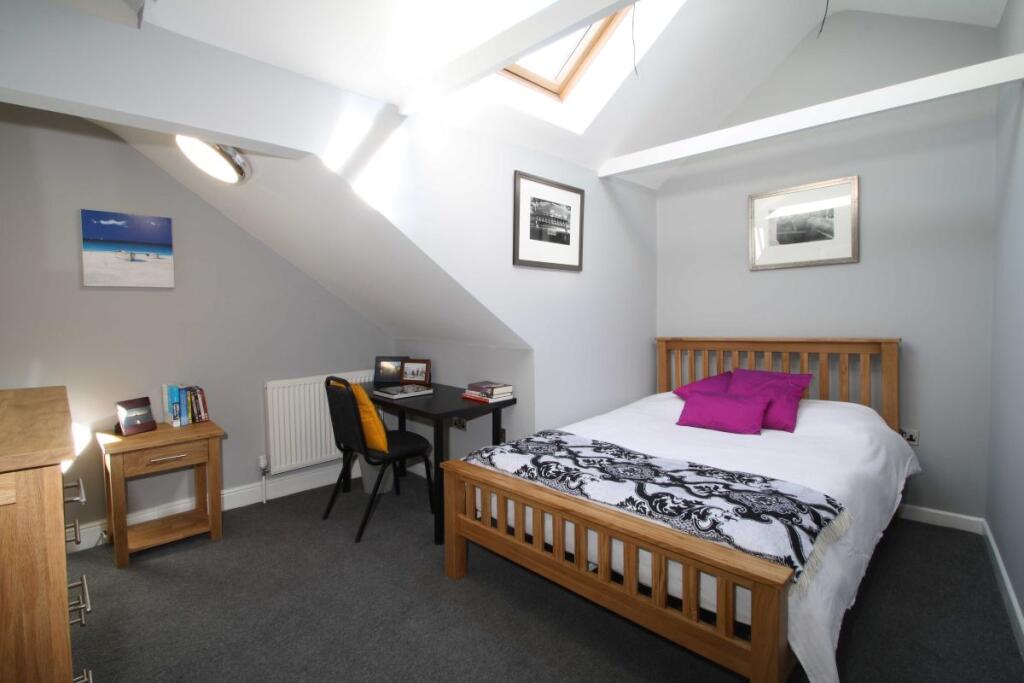 62LB Bedroom 2