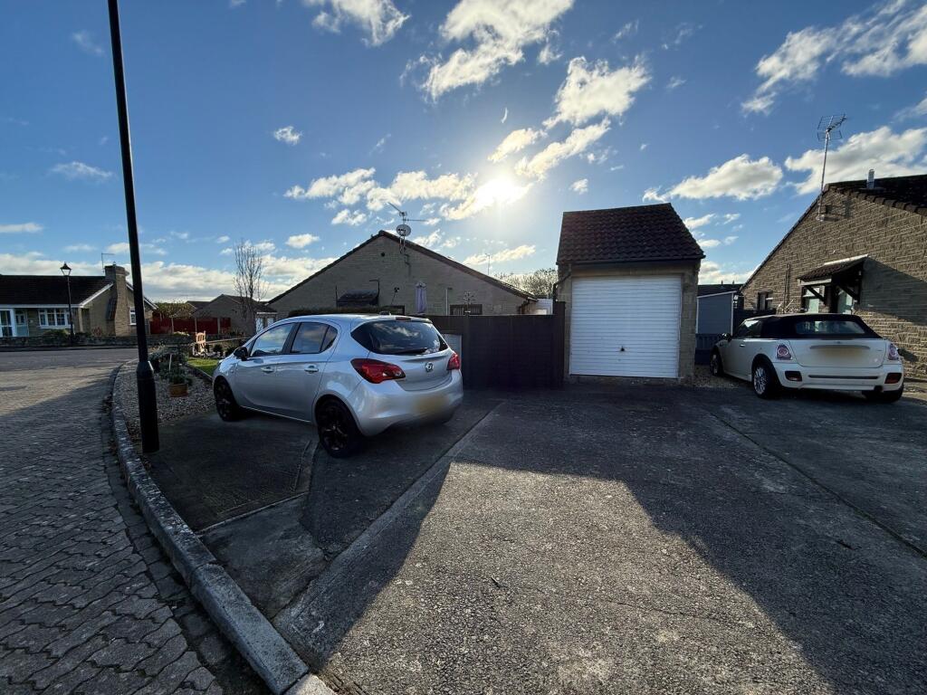 Garage &amp; Parking