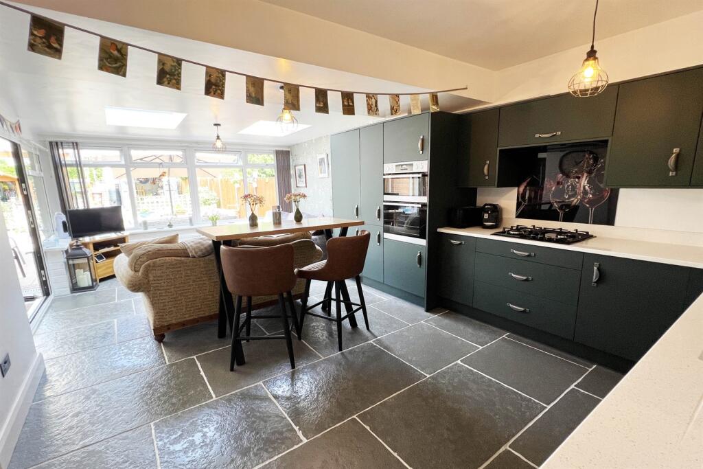 kitchen living