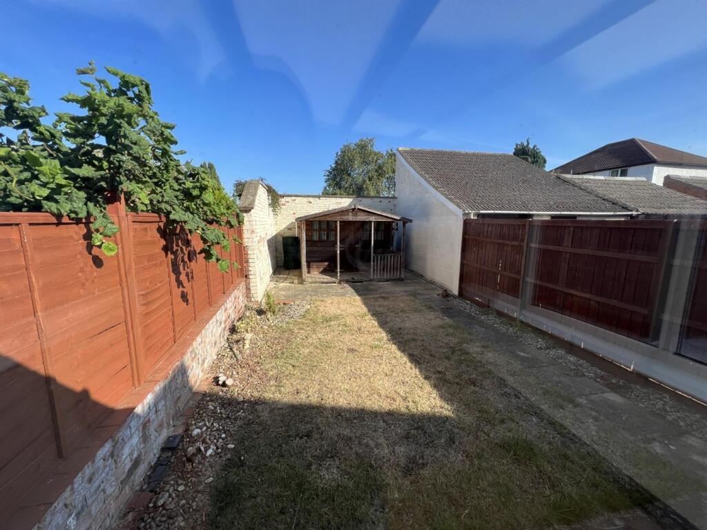 27 Charles Street garden.jpg