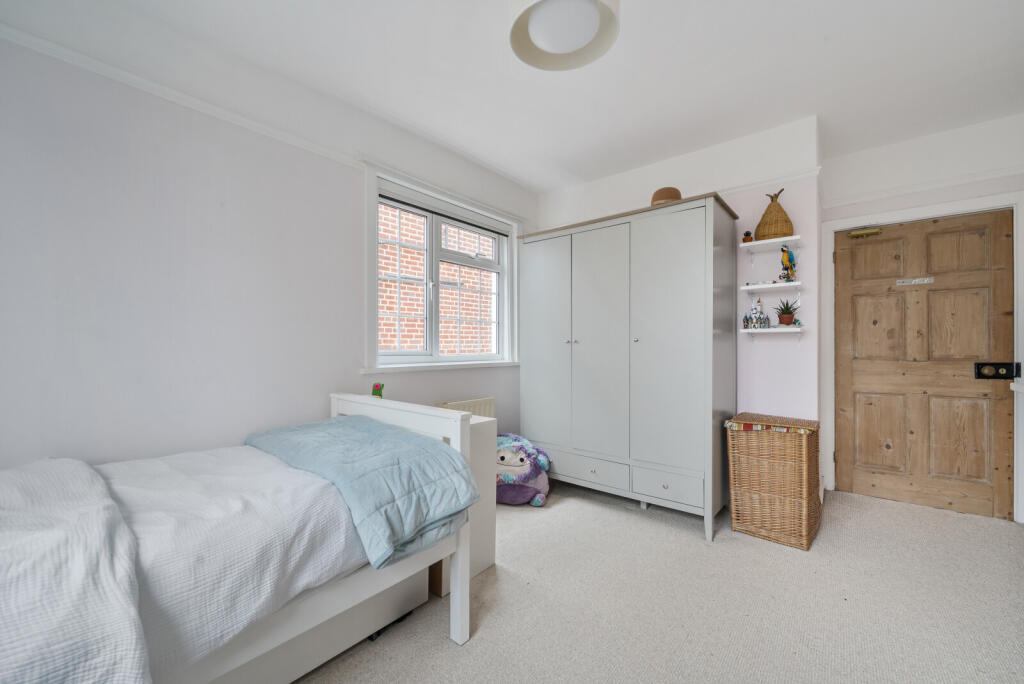 1375929-8-690e1dc...