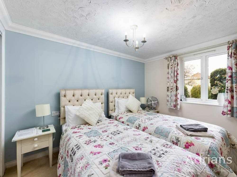 GUEST SUITE